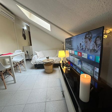 Cozy Apartment In Madrid Center Exteriör bild