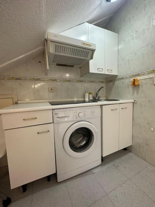 Cozy Apartment In Madrid Center Exteriör bild