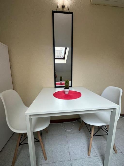 Cozy Apartment In Madrid Center Exteriör bild