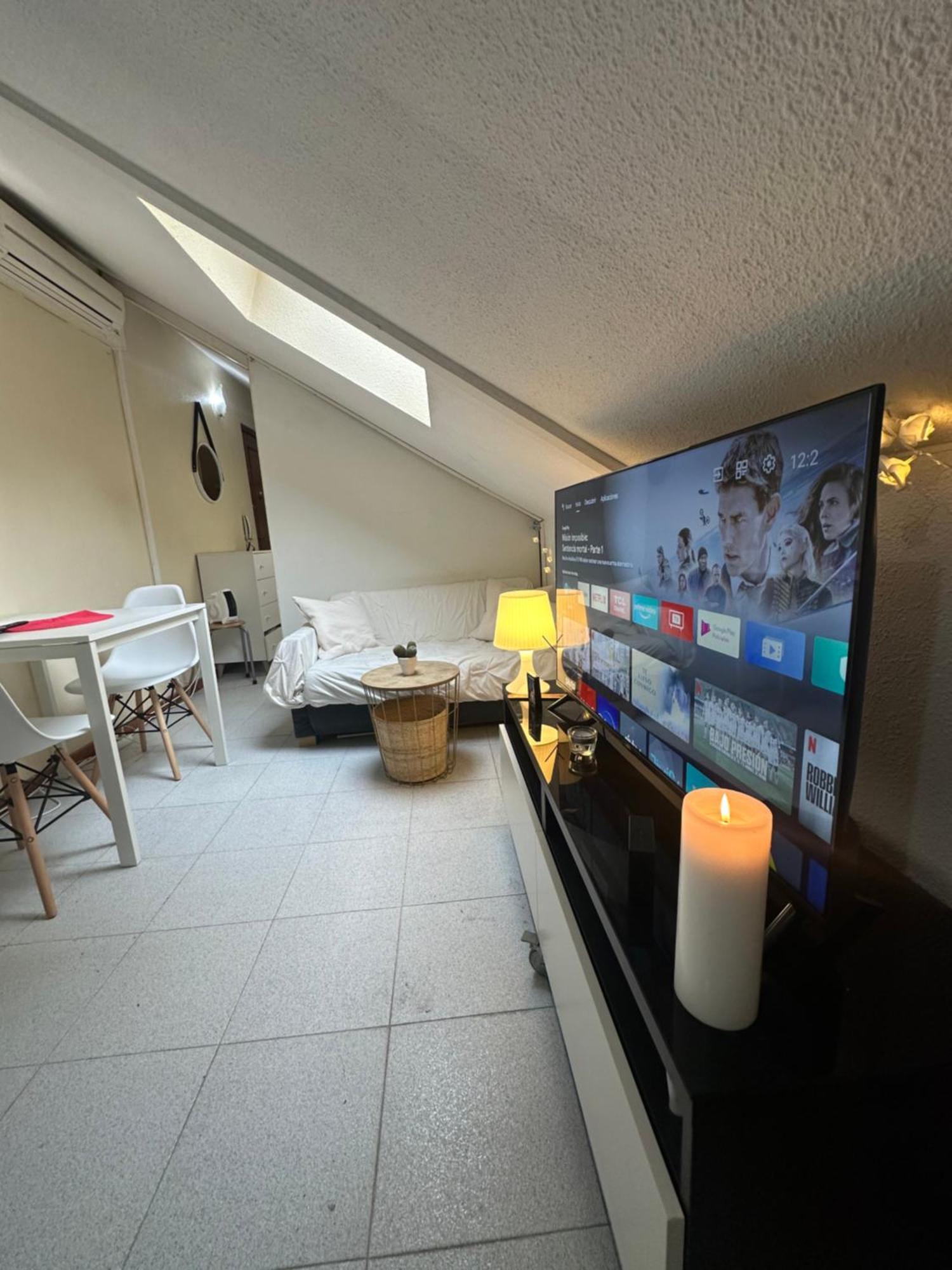 Cozy Apartment In Madrid Center Exteriör bild